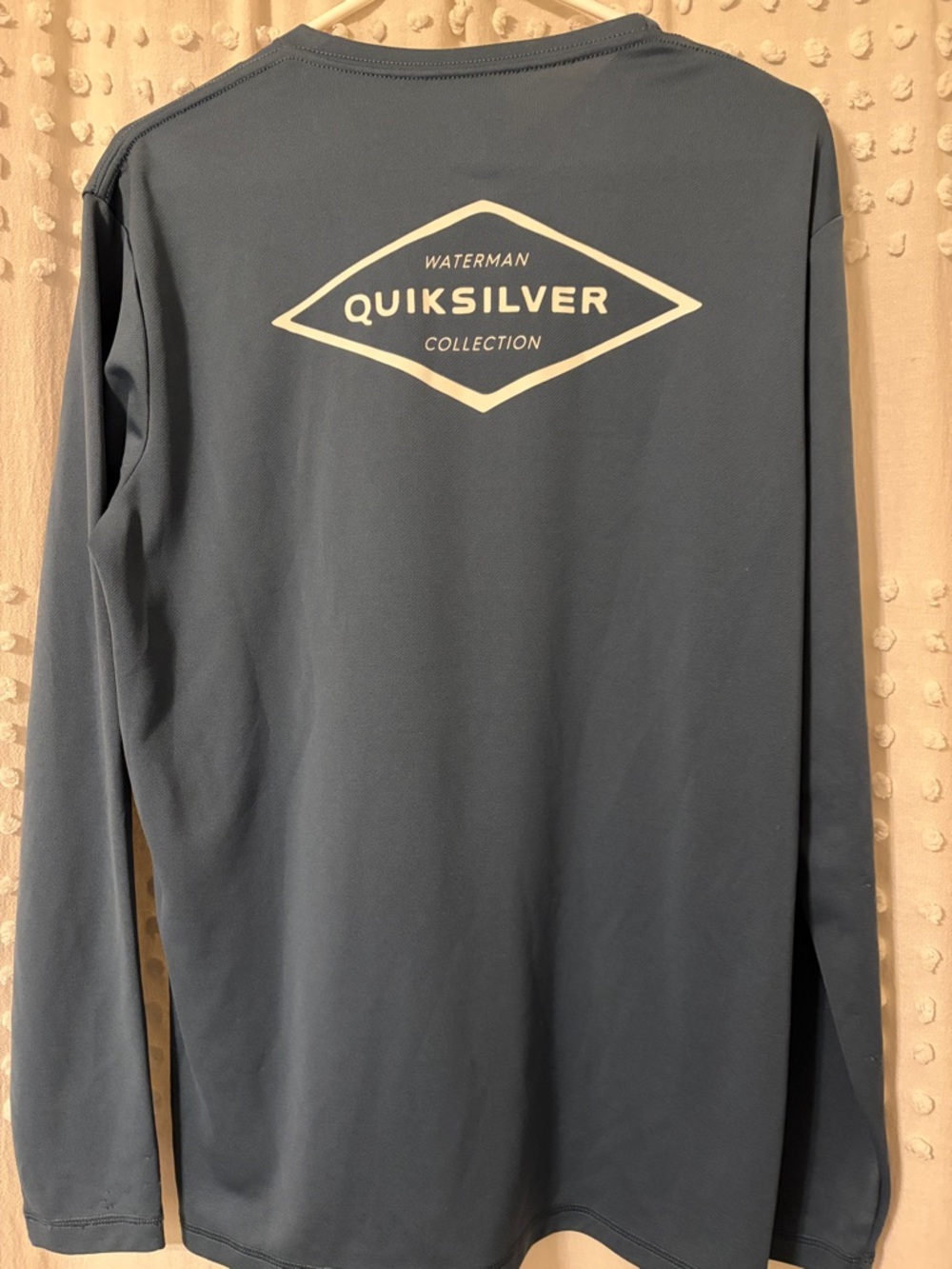 Quiksilver Men's Long-Sleeve Crew in Slate Gray with Subtle Logo - Picture 4 of 6